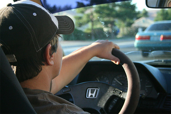 La conducción adolescente