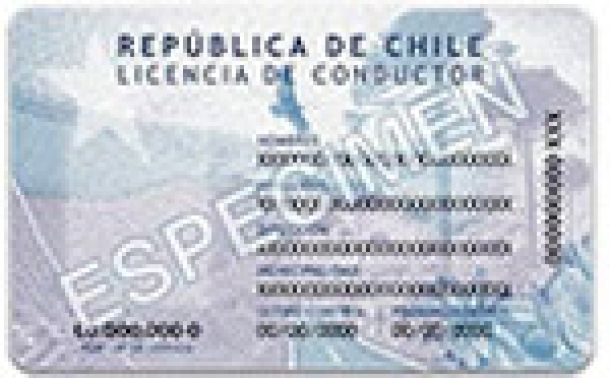 Ministerio de Transportes comienza proceso de modernización de nueva licencia de conducir