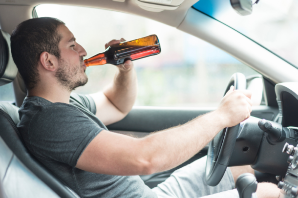 ¿Cómo afecta la Ley Emilia a una empresa si un trabajador conduce bajo los efectos del alcohol?