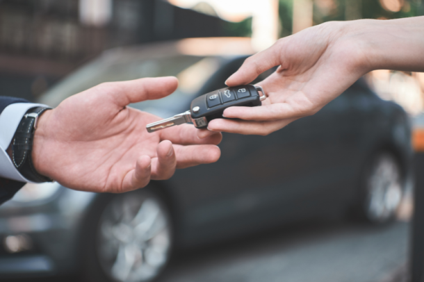 ¿Son las multas un impedimento para transferir un auto en Chile?
